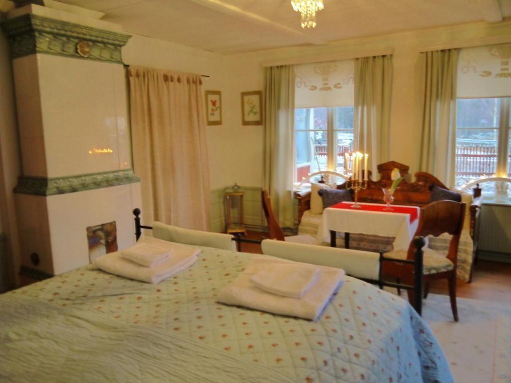 Brostugans Bed & Breakfast Jarvso Quarto foto